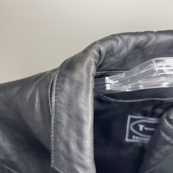 Tannery West woman’s Genuine Leather ZIP Front Vest Size XL fits like a Large - Picture 6 of 6